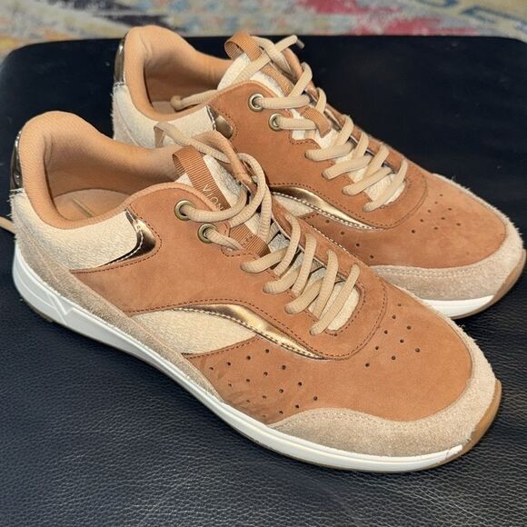 Vionic Shoes - Vionic Nova Brown/Macaroon Nubuck Casual Sneakers
